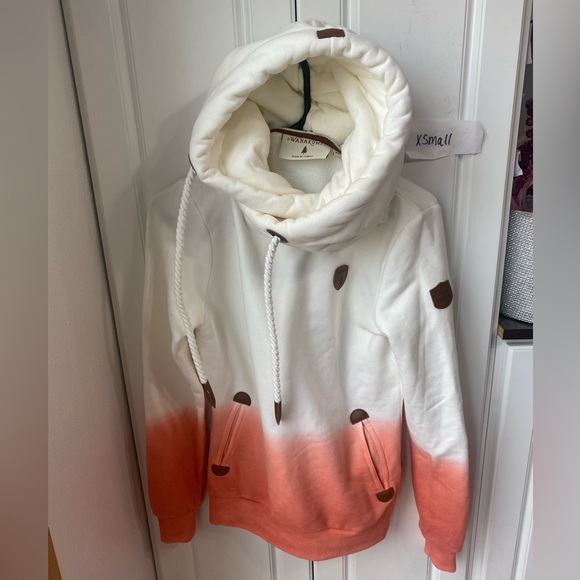 Wanakome Tops - Wanakome women’s hoodie size XS  like new